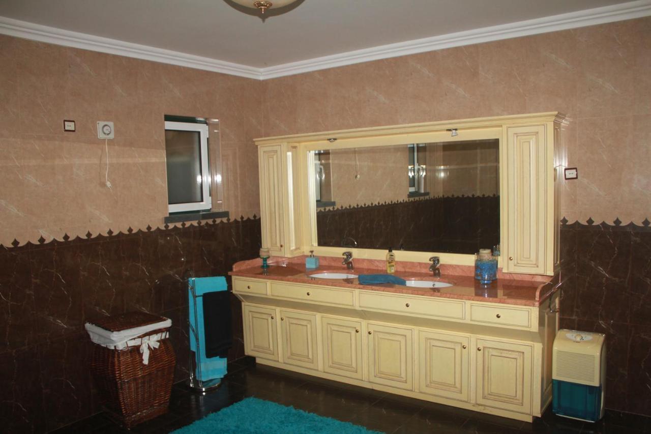 Praia da Vitória Moradia Da Graca Guesthouse מראה חיצוני תמונה